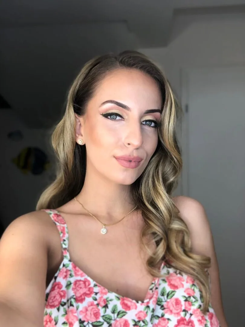 Evening makeup with defined eyes and brows by an Abi Beauty makeup artist in Sofia
