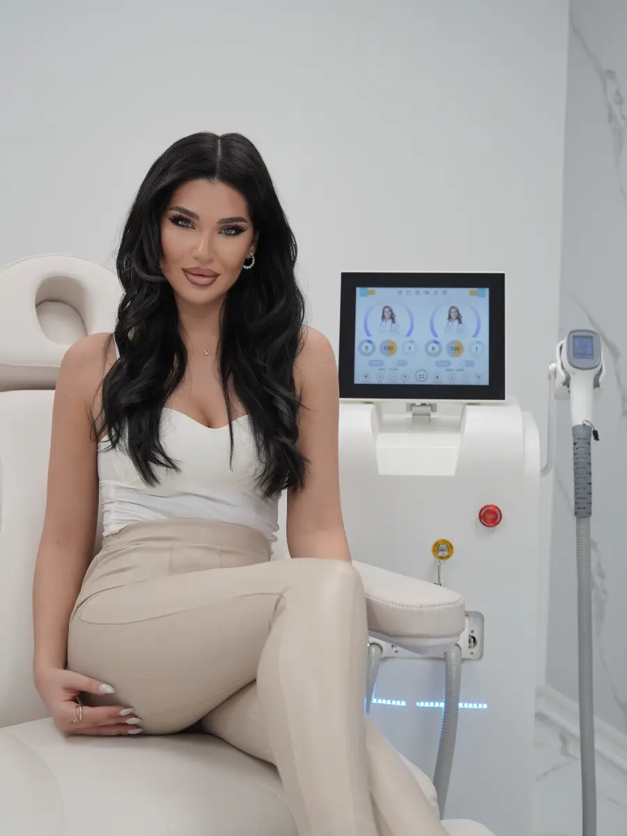 Специалист в Abi Beauty София